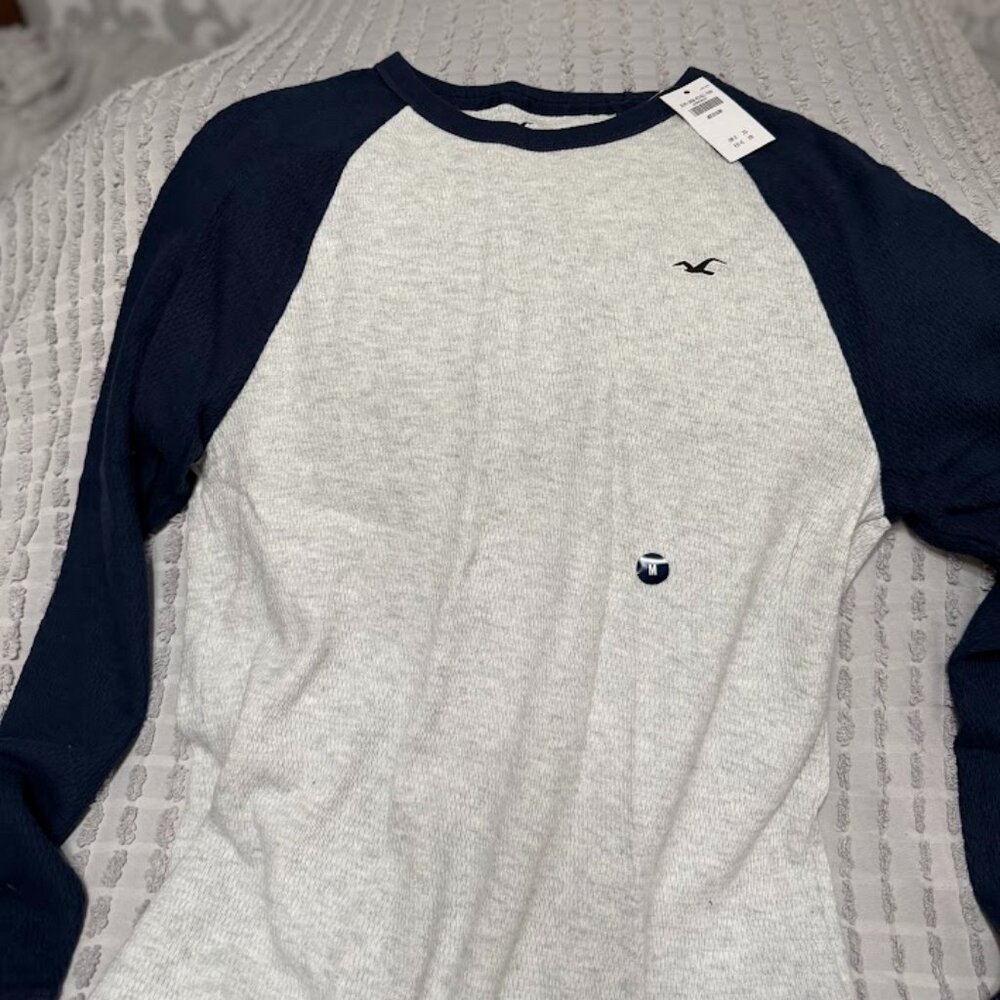 Hollister Navy/Grey long sleeve baseball shirt - NWT